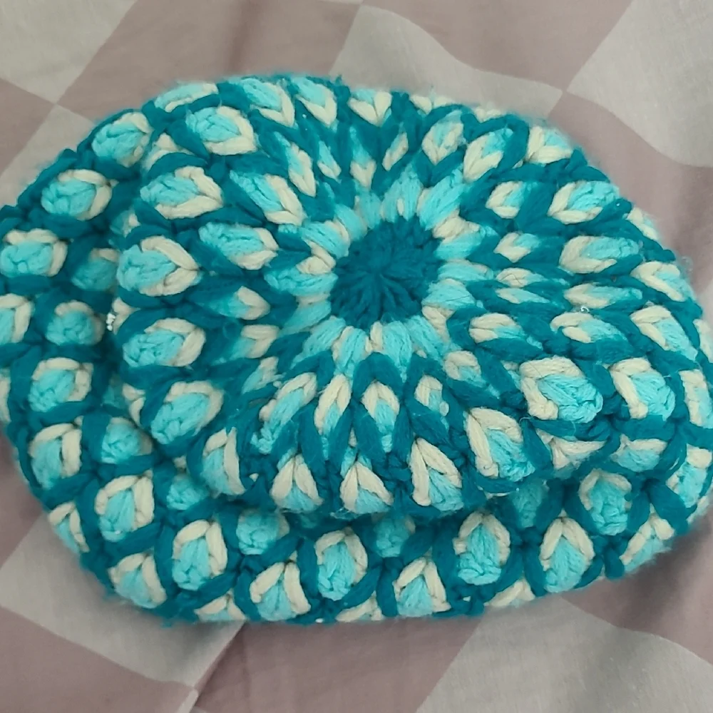 The North Face Kids' Teal and White Knit Hat - Picture 3 of 4